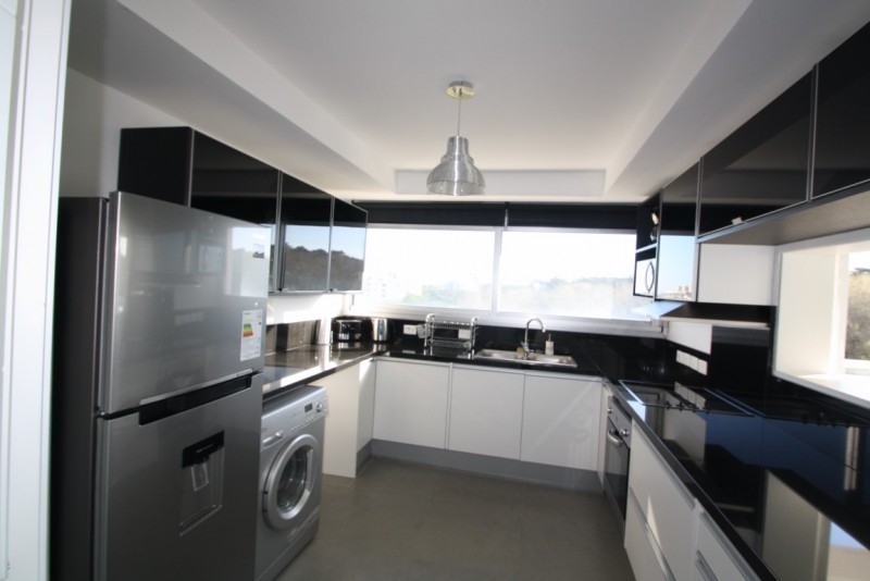 Apartamento en alquiler en Brava 